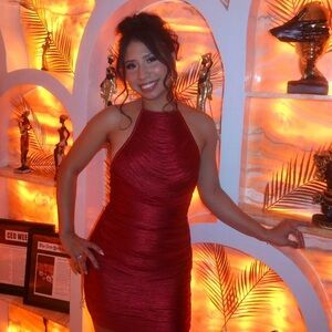 Meet your Posher, Dania